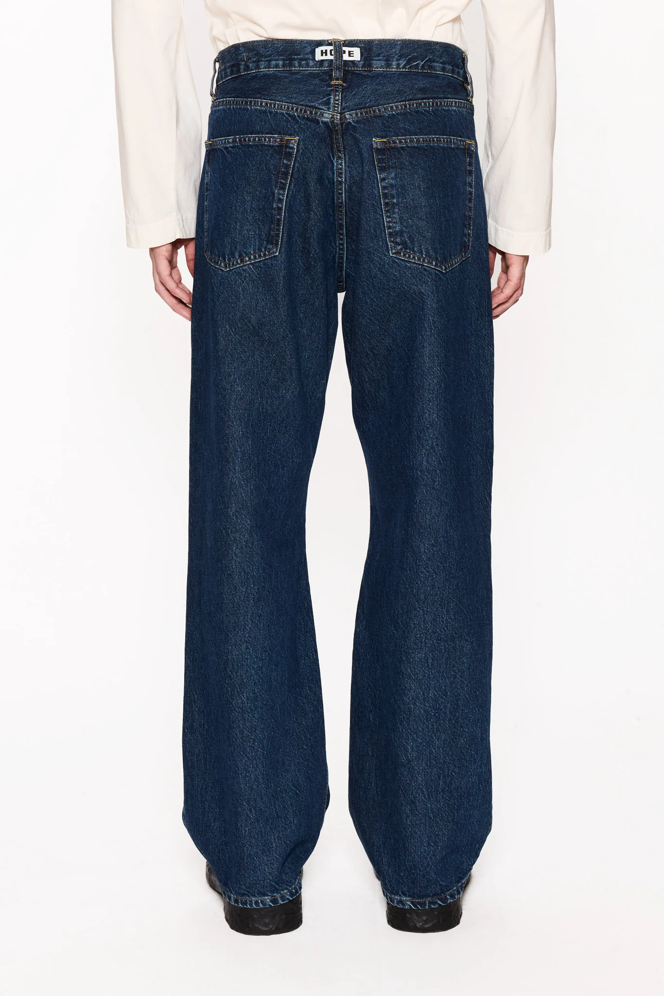 Loose-Fit Jeans - Image 3